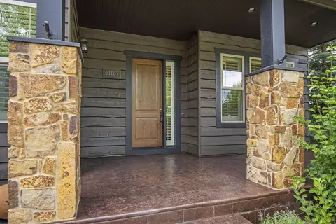 61167 Princeton Loop, Bend, OR 97702 photo 2