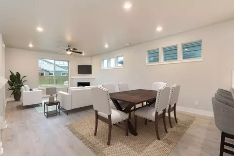 3792 Cole Rd, Bend, OR 97701 photo 4
