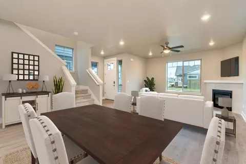 3792 Cole Rd, Bend, OR 97701 photo 3