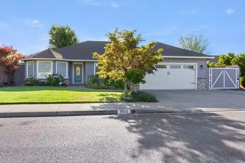 3513 Shawna Dr, Medford, OR 97504