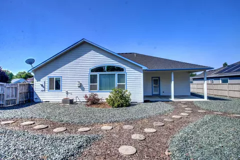 630 Meadowbrook Dr, Central Point, OR 97502 photo 36