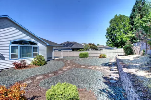 630 Meadowbrook Dr, Central Point, OR 97502 photo 37