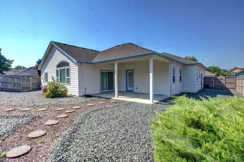 630 Meadowbrook Dr, Central Point, OR 97502 photo 38