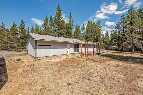 16137 Alpine Dr, La Pine, OR 97739 photo 5