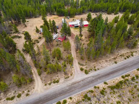 7464 Howard Rd, La Pine, OR 97739 photo 5