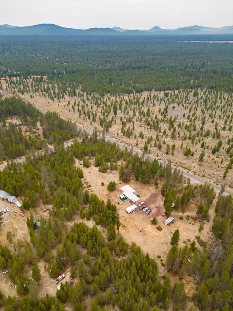 7464 Howard Rd, La Pine, OR 97739 photo 3