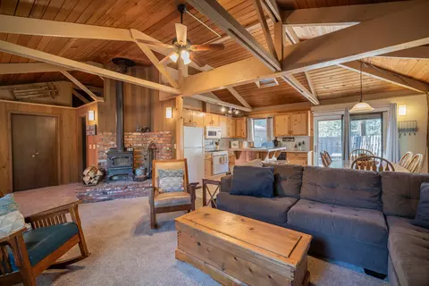 57261 Raccoon Ln #7, Sunriver, OR 97707