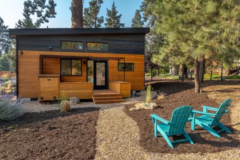 61304 Wizard Ln UNIT 10, Bend, OR 97702