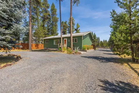 55762 Snow Goose Rd, Bend, OR 97707