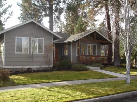 1595 NW Baltimore Ave, Bend, OR 97703