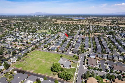 867 NE Locksley Dr, Bend, OR 97701 photo 24