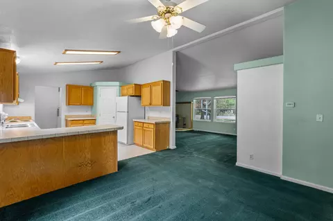 52955 Plainview Ln, La Pine, OR 97739 photo 9