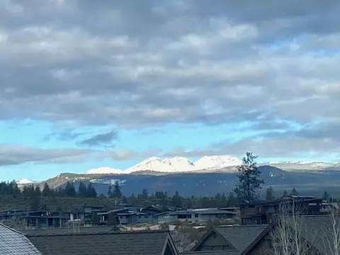 61384 Lost Hollow Loop, Bend, OR 97702 photo 30