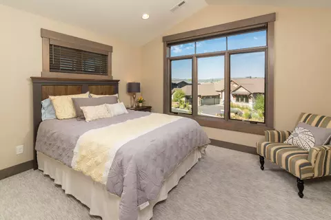 61384 Lost Hollow Loop, Bend, OR 97702 photo 18