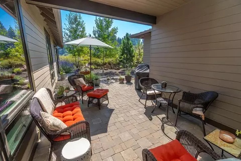 61384 Lost Hollow Loop, Bend, OR 97702 photo 21