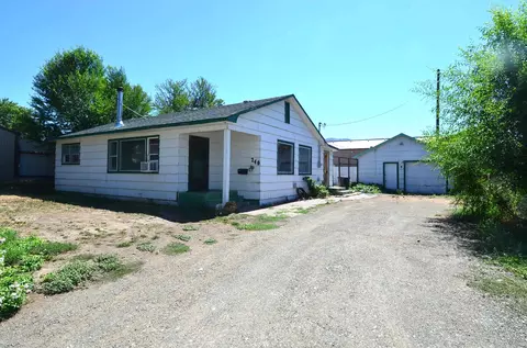 240 NW 1st Ave, John Day, OR 97845