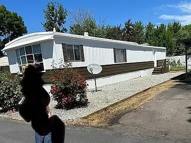 2385 Table Rock Rd #SPC 103, Medford, OR 97501