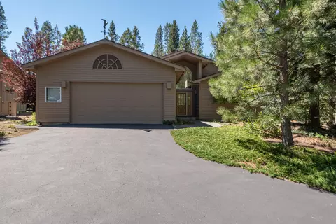 57781 Ribes Ln, Sunriver, OR 97707