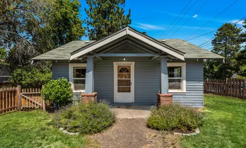 1206 NW Elgin Ave, Bend, OR 97703