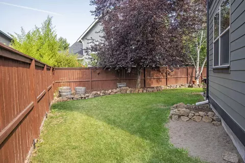 63106 Riverstone Dr, Bend, OR 97703 photo 32