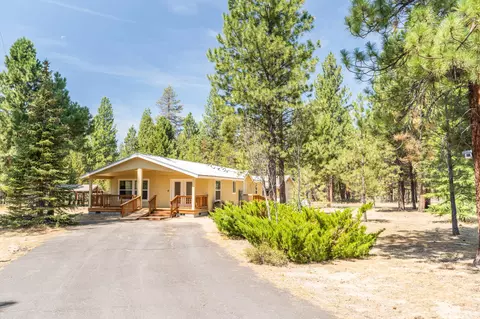 1818 Blinker Ct, La Pine, OR 97739