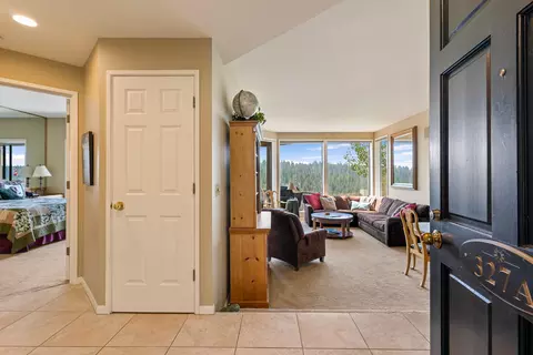 19717 SW Mt Bachelor Dr #327, Bend, OR 97702