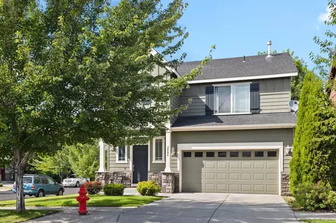 2805 NE Sedalia Loop, Bend, OR 97701 photo 2