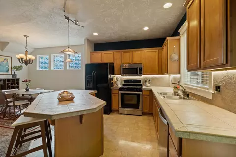 2805 NE Sedalia Loop, Bend, OR 97701 photo 10