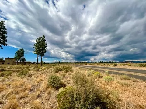 62342 Mcclain Dr, Bend, OR 97703 photo 11