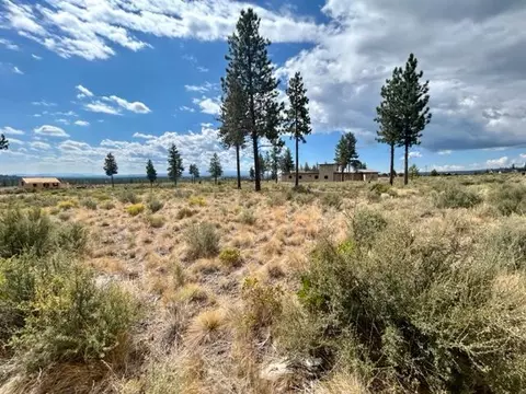 62342 Mcclain Dr, Bend, OR 97703 photo 8