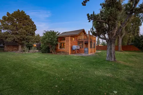 21001 Young Ave, Bend, OR 97703 photo 8