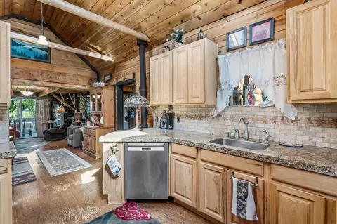 21001 Young Ave, Bend, OR 97703 photo 33