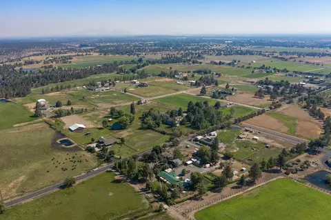 21001 Young Ave, Bend, OR 97703 photo 54