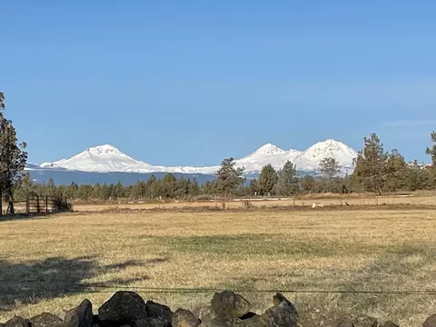 21001 Young Ave, Bend, OR 97703 photo 2