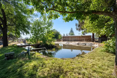 21001 Young Ave, Bend, OR 97703 photo 31