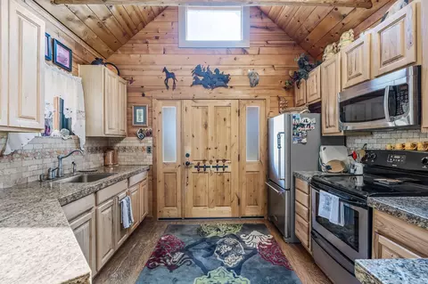 21001 Young Ave, Bend, OR 97703 photo 34