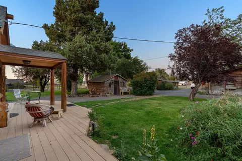 21001 Young Ave, Bend, OR 97703 photo 16