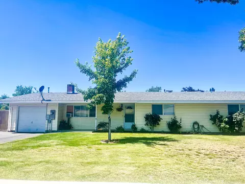 10632 Kincheloe Ave, Klamath Falls, OR 97603