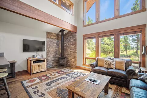 56610 Dancing Rock Loop, Bend, OR 97707 photo 5