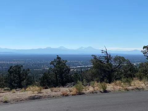 SW Seven Peaks Loop, Powell Butte, OR 97753
