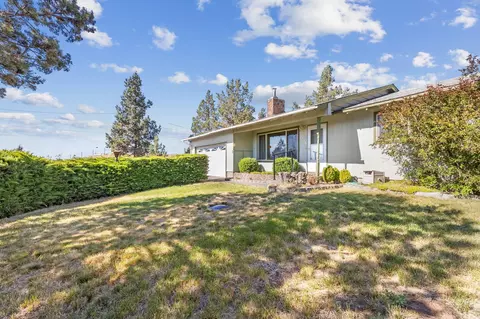4340 SW Reservoir Dr, Redmond, OR 97756