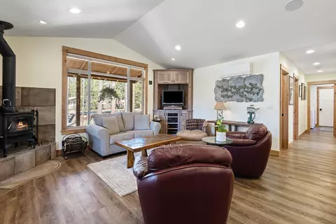 17028 Pasadena Rd, Bend, OR 97707 photo 6