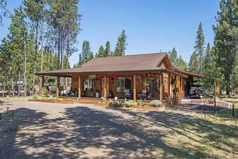 17028 Pasadena Rd, Bend, OR 97707
