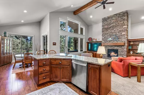 20150 Stonegate Dr, Bend, OR 97702 photo 7