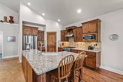 20150 Stonegate Dr, Bend, OR 97702 photo 10