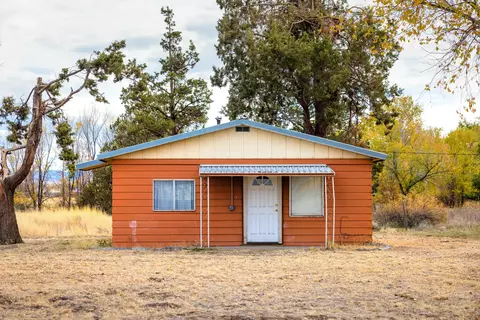 5955 SW Bozarth Ln, Culver, OR 97734