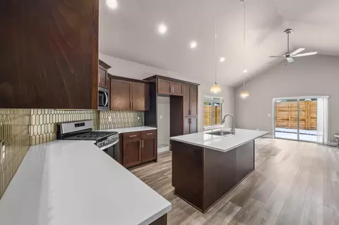 61443 Kobe St #401, Bend, OR 97702 photo 23