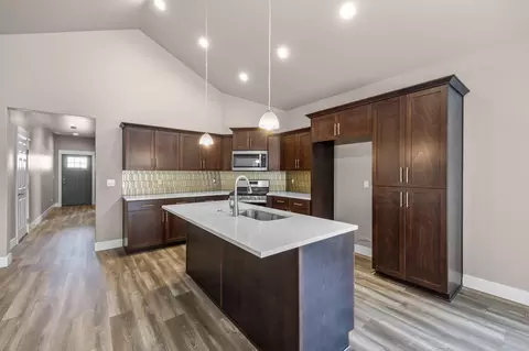61443 Kobe St #401, Bend, OR 97702 photo 21