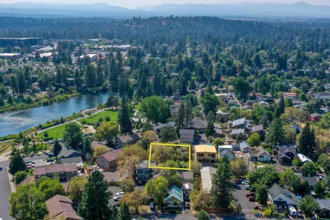 111 NW Jefferson Pl, Bend, OR 97703