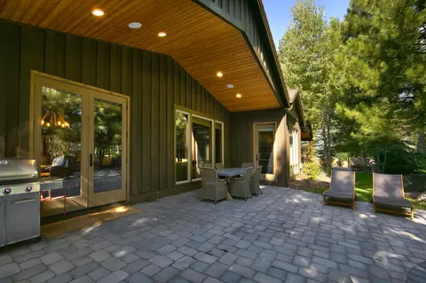 60490 Snap Shot Loop, Bend, OR 97702 photo 20